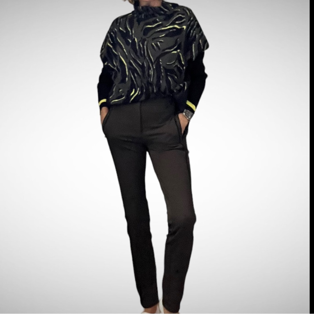 MarcCain Olive Jogger Style Trouser with Black Piping N2